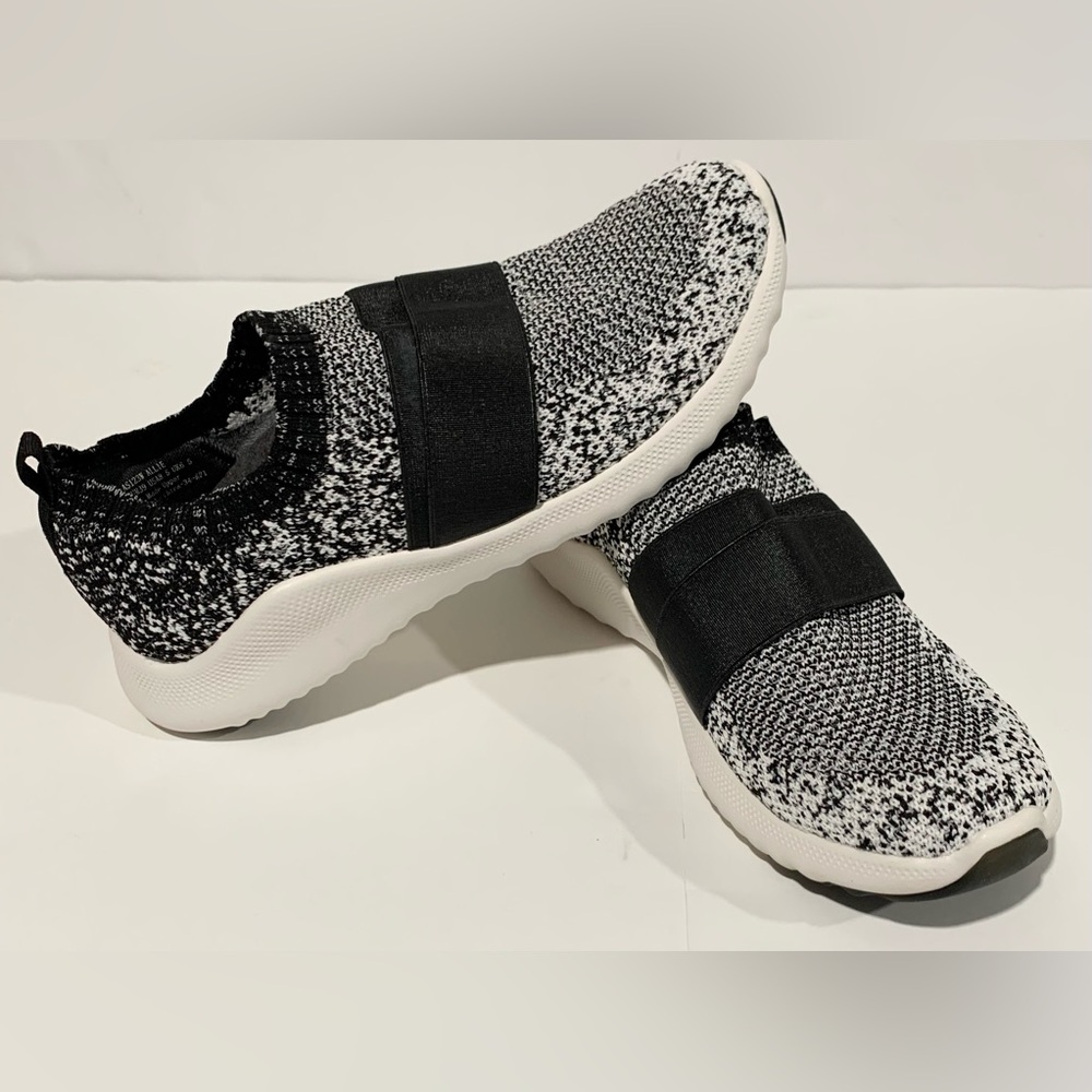 Aetrex womens 8.5 LIKE NEW